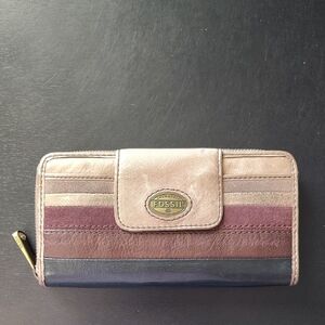 Fossil Leather Wallet Multicolor Lots of Pockets Zip Around